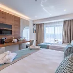 Hotel Moon Palace