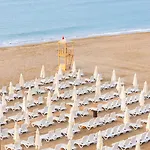 Moon Palace Hotel