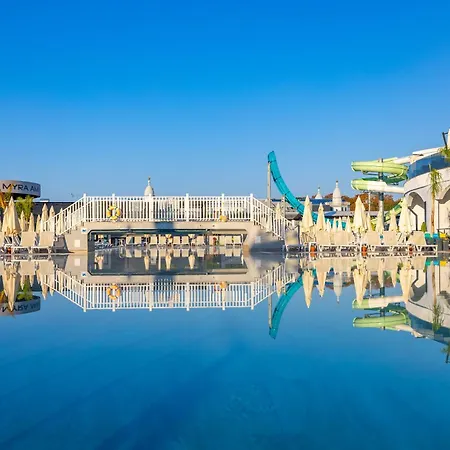 Hotel Moon Palace