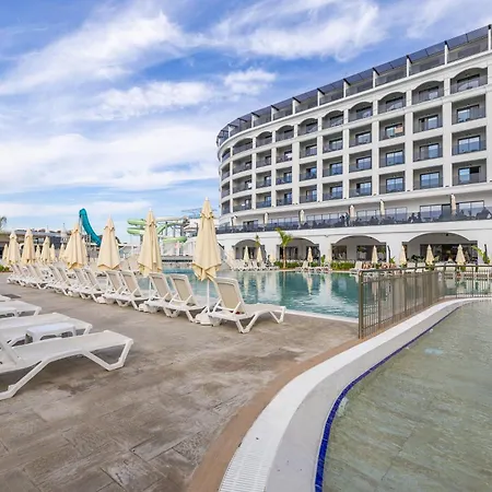 Moon Palace מלון 5*