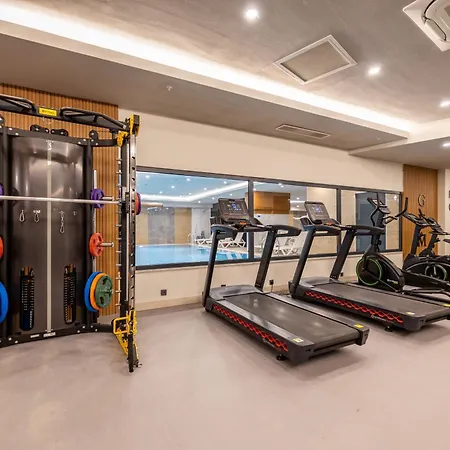 מלון Moon Palace